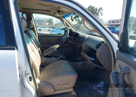 2004 Toyota Sequoia Limited V8 z USA, uszkodzony, nr VIN 5TDBT48A54S219043